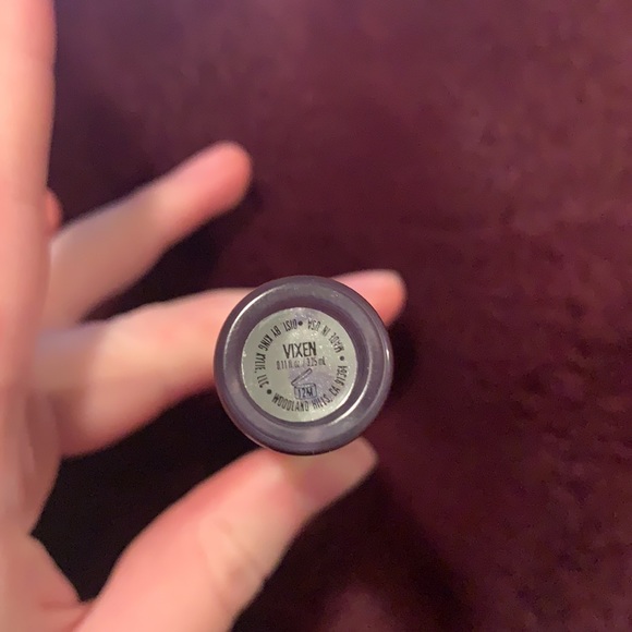 Kylie Cosmetics Vixen Matte Liquid Lipstick - Picture 3 of 5